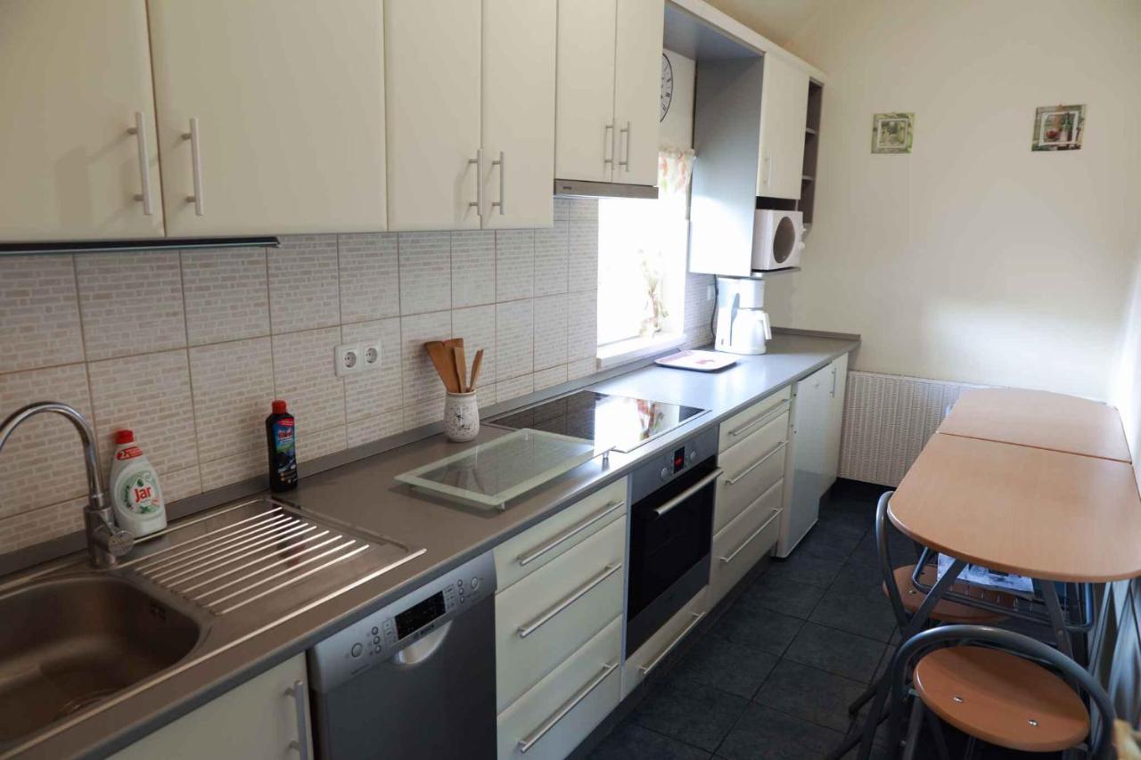 Holiday Home In Balatonkeresztur 19455 Ngoại thất bức ảnh